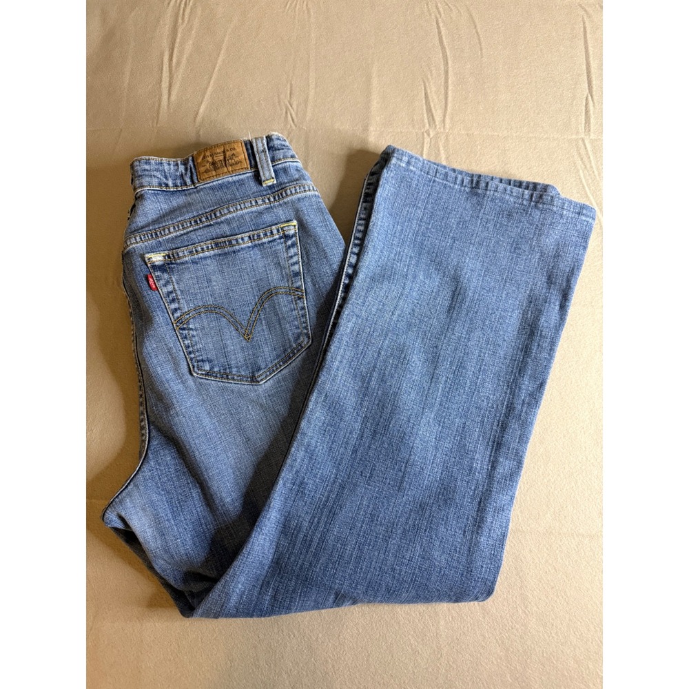 Levis 515 Bootcut Jeans Womens 18M Medium Wash Denim Mid Rise Stretch Pockets